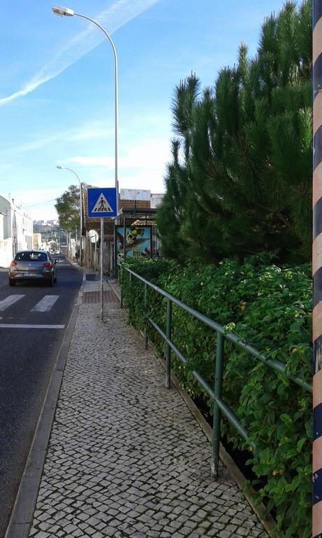 Typical Small House Near Lisbon Oeiras Exterior foto